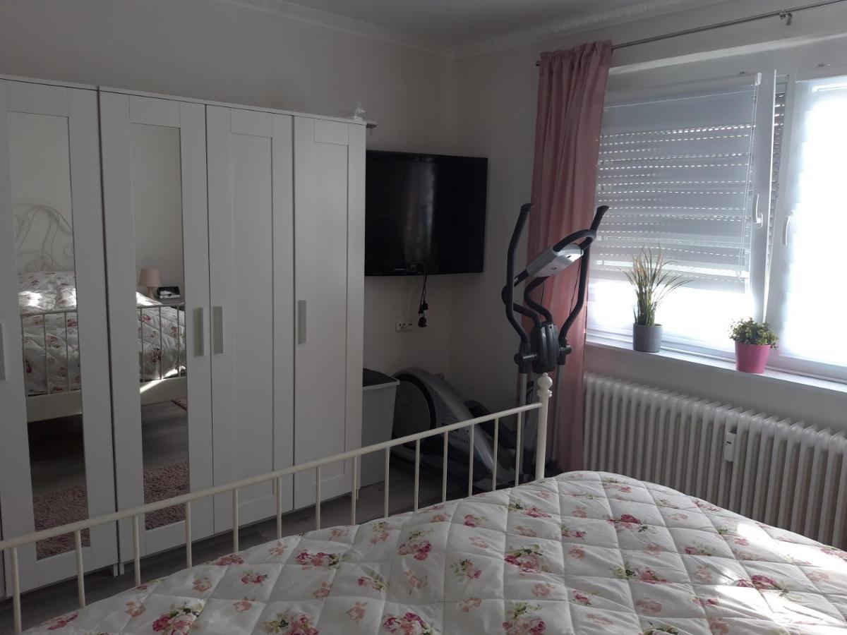 Ferienwohnung Finkenzeller Йевер Экстерьер фото